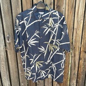 Tommy Bahama M Linen Black Cream Casual Button Down Shirt Short Sleeves Bamboo